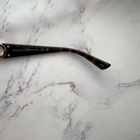 New Gucci Sunglasses - Picture 7 of 16